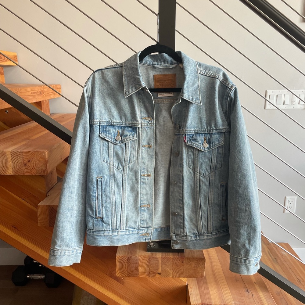 Levi’s Light Wash Jean Jacket
